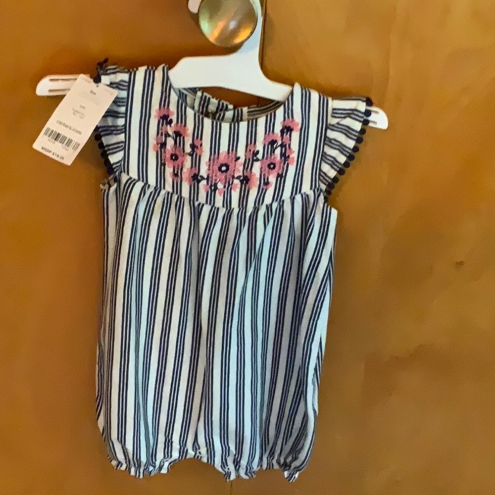 Carters Girls 9mo romper NWT